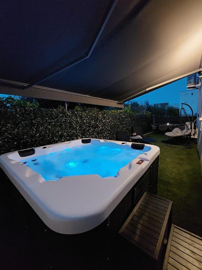 Garden Apartment Leoma With Free Parking! 扎达尔 外观 照片